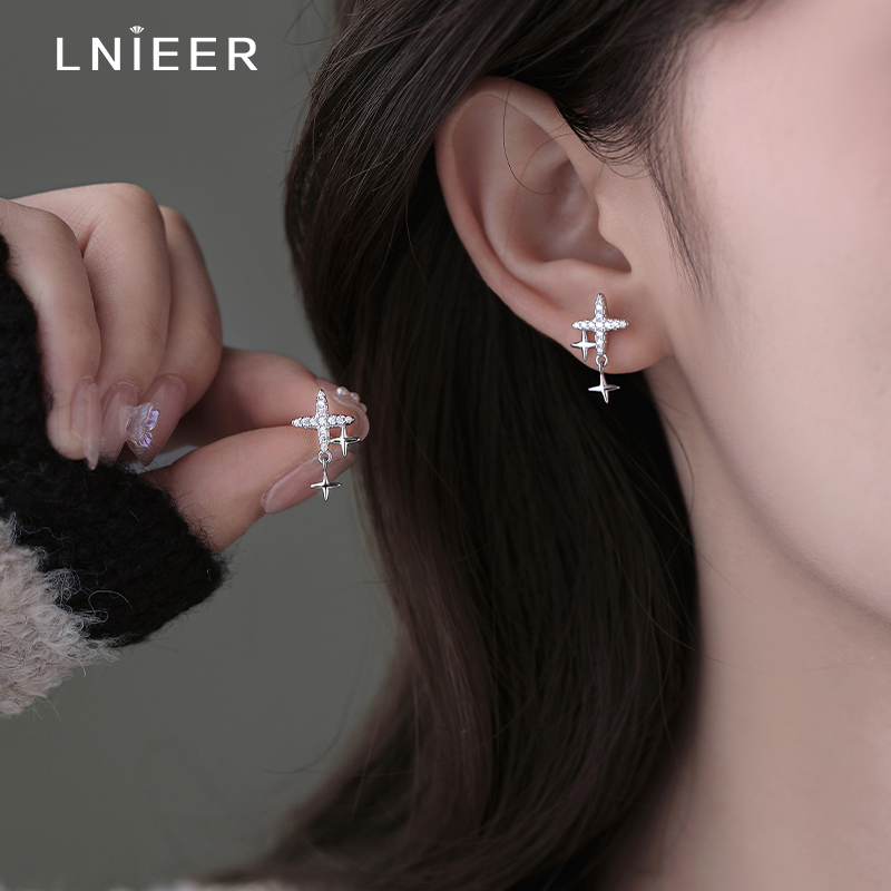 S925纯银精致四芒星耳钉女2024年新款轻奢高级感耳环简约气质耳饰