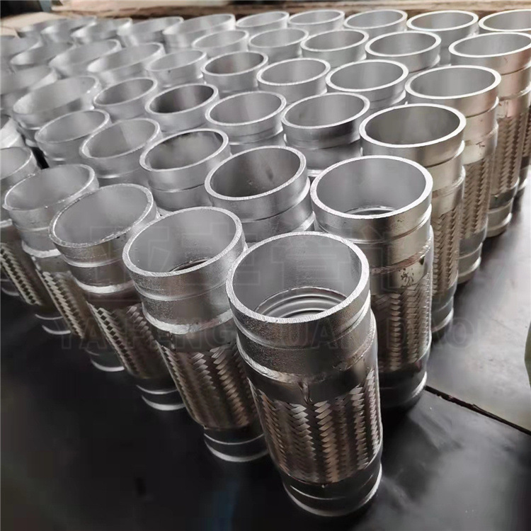 大拉杆金属膨胀节 排水管件法兰不锈钢补偿器加长沟槽软管