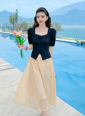 法式小香风连衣裙女夏季2024新款高级感设计感轻熟小众气质长裙子