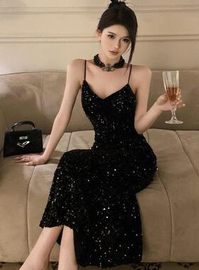 黑色气质连衣裙女夏2024新款爆款时尚洋气轻奢修身显瘦吊带裙子