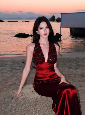 挂脖连衣裙女名媛生日年会晚礼服裙重工亮片性感露背收腰包臀长裙