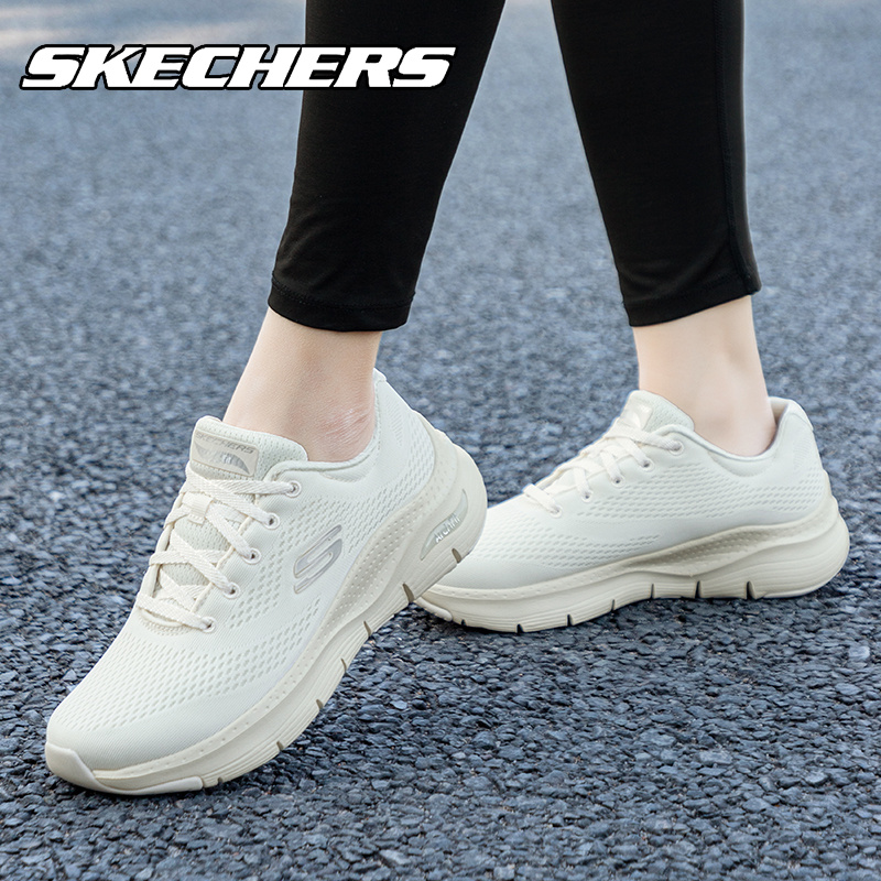 斯凯奇运动户外跑步鞋