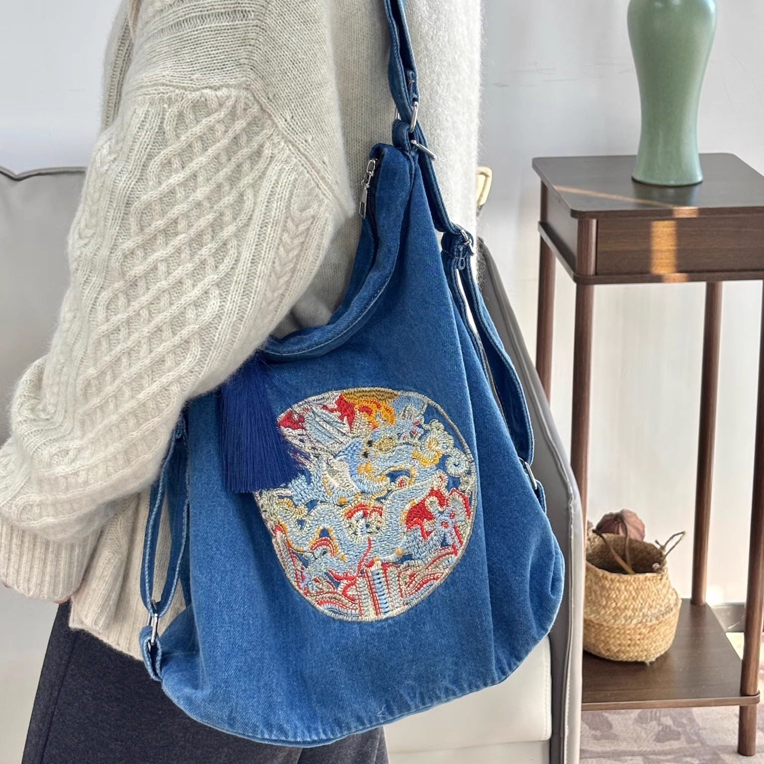 鹿慕司刺绣多功能双肩单肩牛仔包