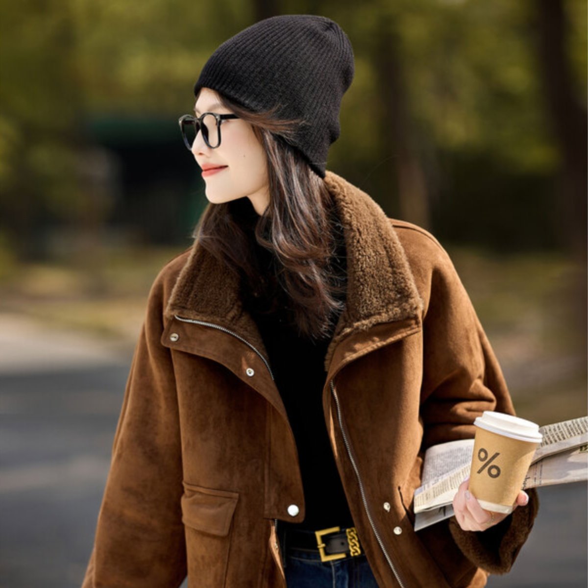 时尚仿皮草外套2025年冬季新款高级百搭翻领加厚短款通勤皮草上衣