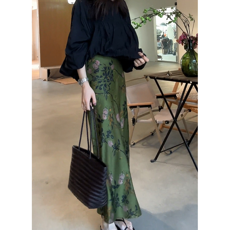 2025夏季新款小众花朵裙半身女