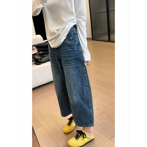 时髦小个子九分弯刀牛仔裤女