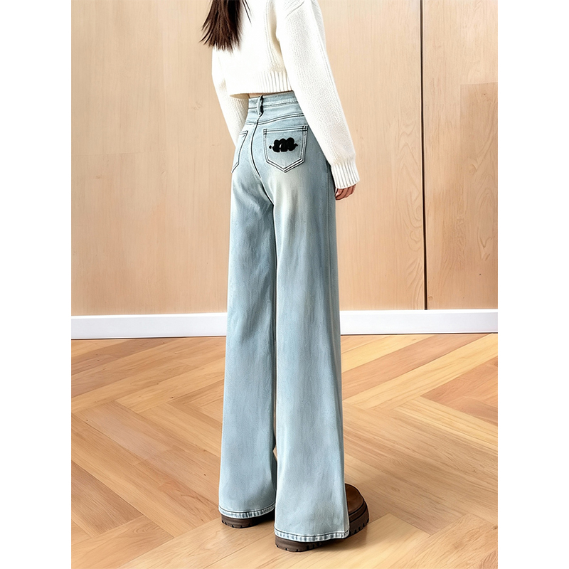 加绒加厚浅蓝色时尚微喇牛仔裤女