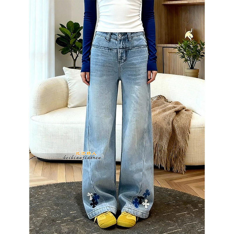 十字架刺绣直筒牛仔裤女2026春季新款宽松显瘦百搭设计感阔腿长裤,女装/女士精品,大码裤装,淘宝优惠券,粉丝福利购,淘宝优惠卷