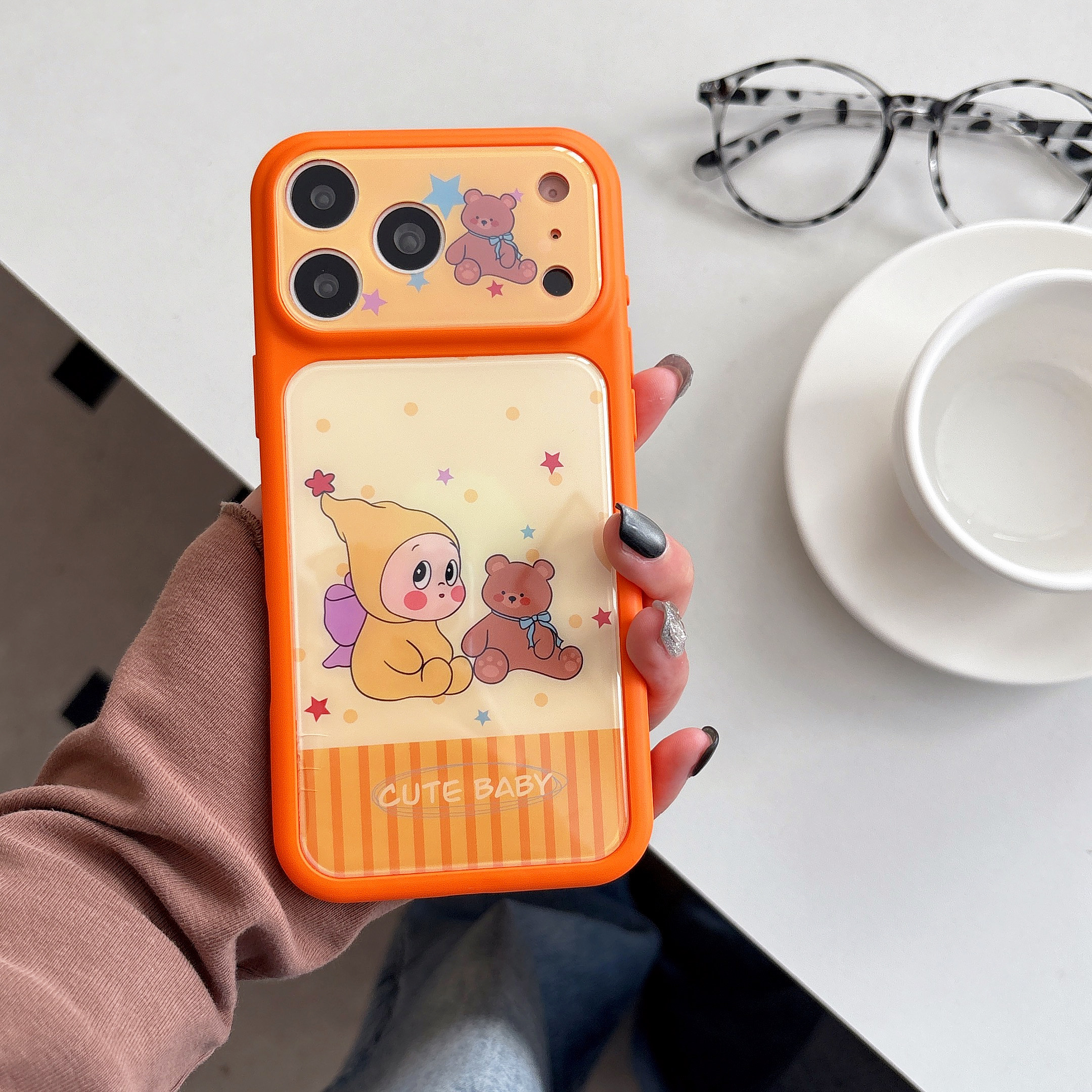 星星人抱熊可爱公仔适用iPhone17ProMax手机壳卡通小黄