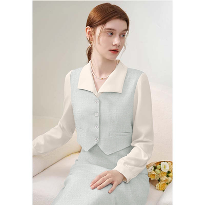 有里布2026春季新款假两件连衣裙女文艺复古风长袖裙子D4731