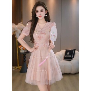 有里布2026春季新款气质高端网纱拼接裙子收腰显瘦a字连衣裙D2472