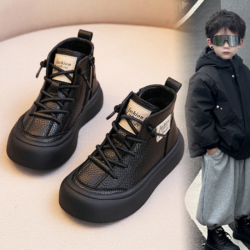 踏步兔儿童靴子2026年新款秋冬男童鞋马丁靴软底短靴男孩加绒棉鞋