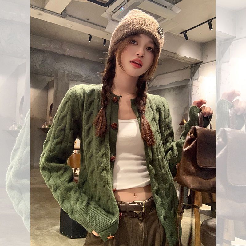 复古绿色麻花毛衣外套女高级感韩系宽松慵懒风软糯针织开衫上衣女