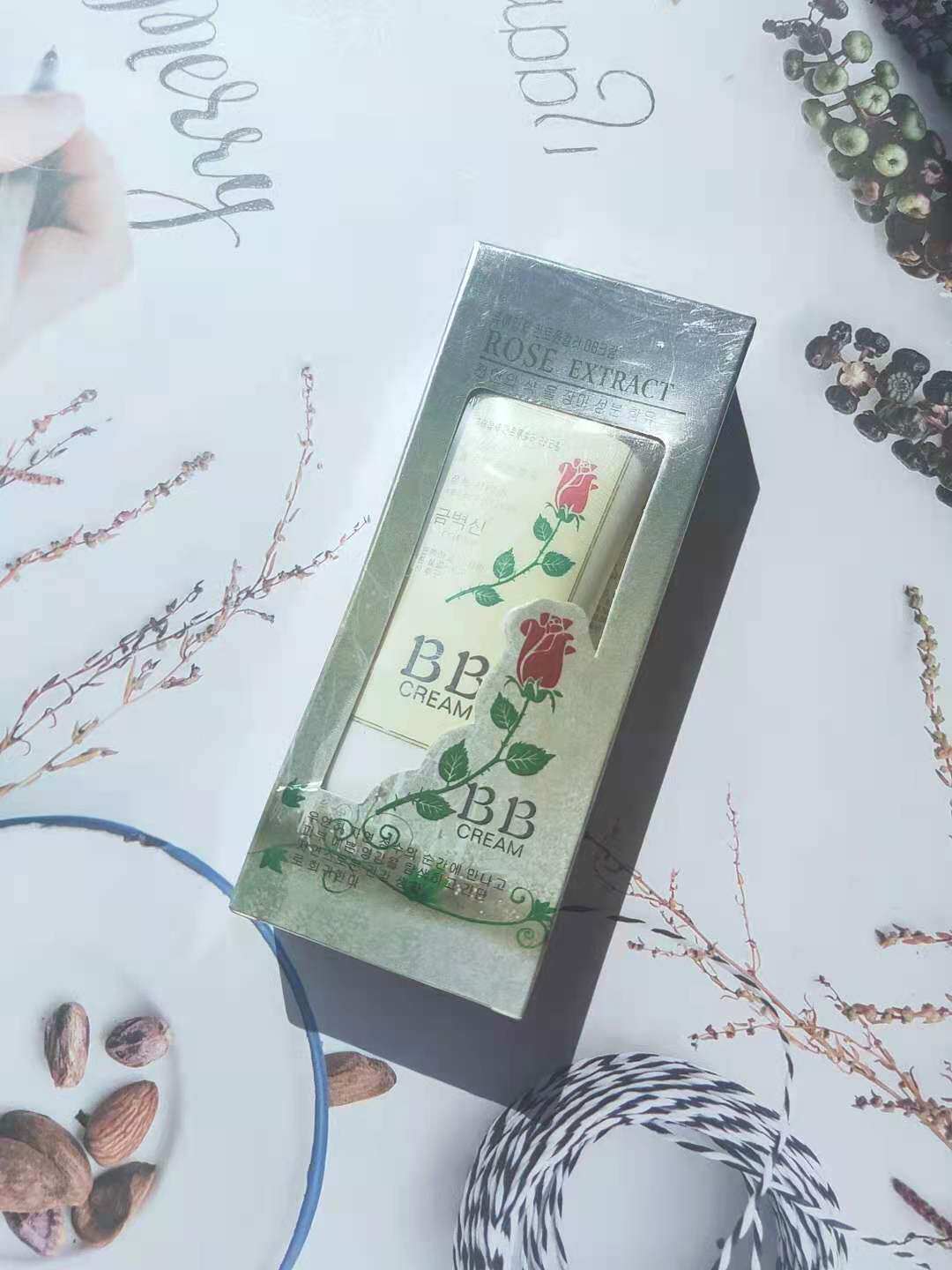 韩伊金纯玫瑰立体修颜BB霜裸装隔离亮肤遮瑕收缩毛孔保湿控油补水