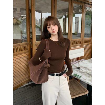 圆领针织衫女咖色羊毛衫