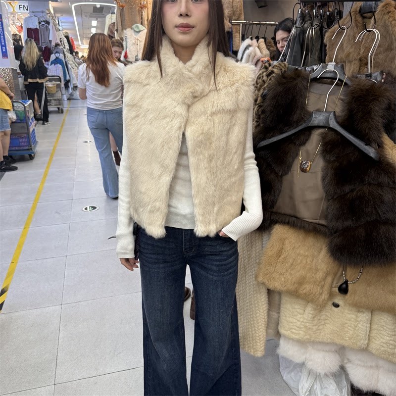 千金风立领短款毛毛马甲女高级感