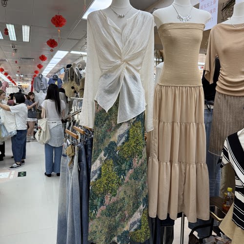 扭结V领衬衫油画田园风半身裙
