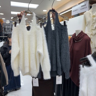 慵懒风露肩挂脖毛衣S68445W145 时尚 十三行现货2025秋冬新款 韩版