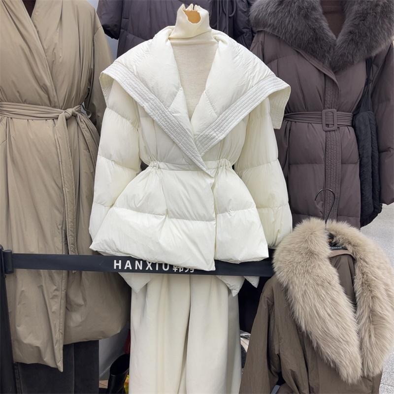韩版时尚设计感大翻领羽绒服