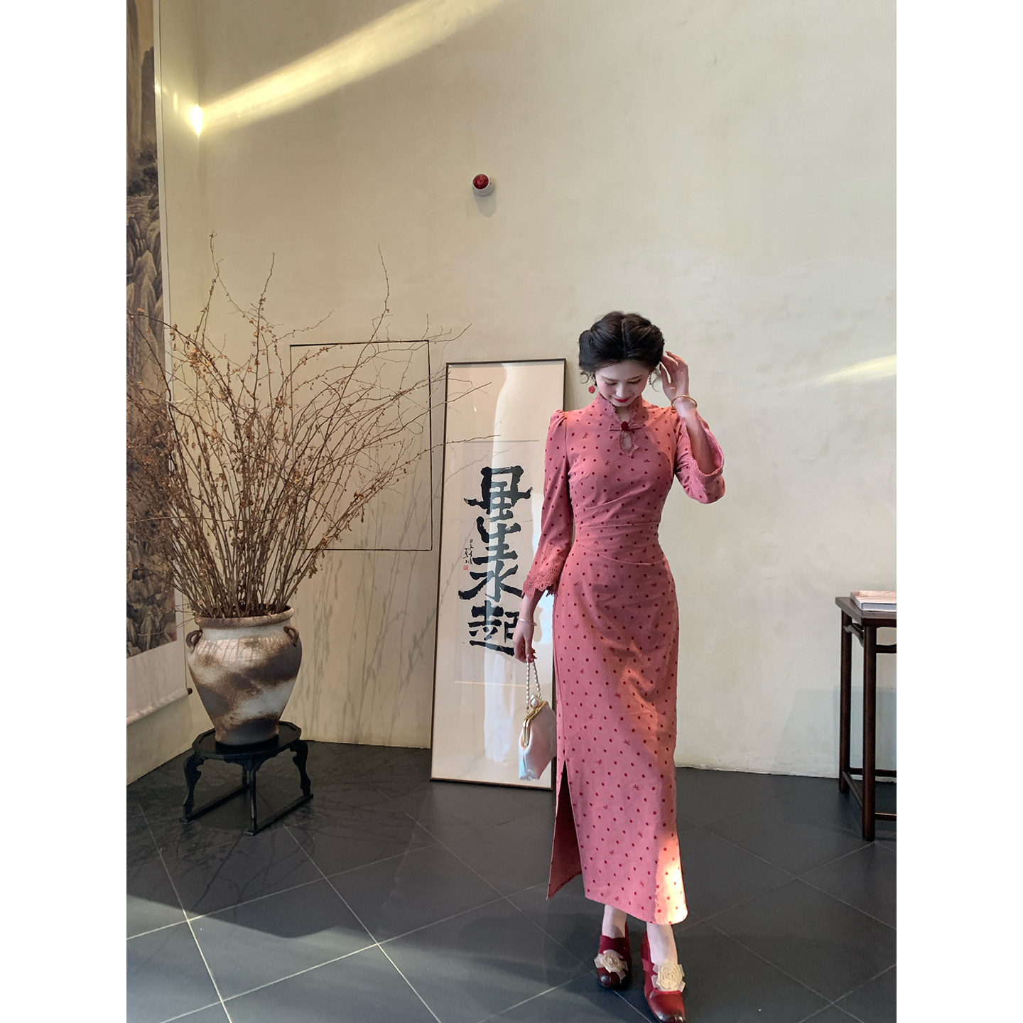 新中式波点连衣裙女秋冬图片