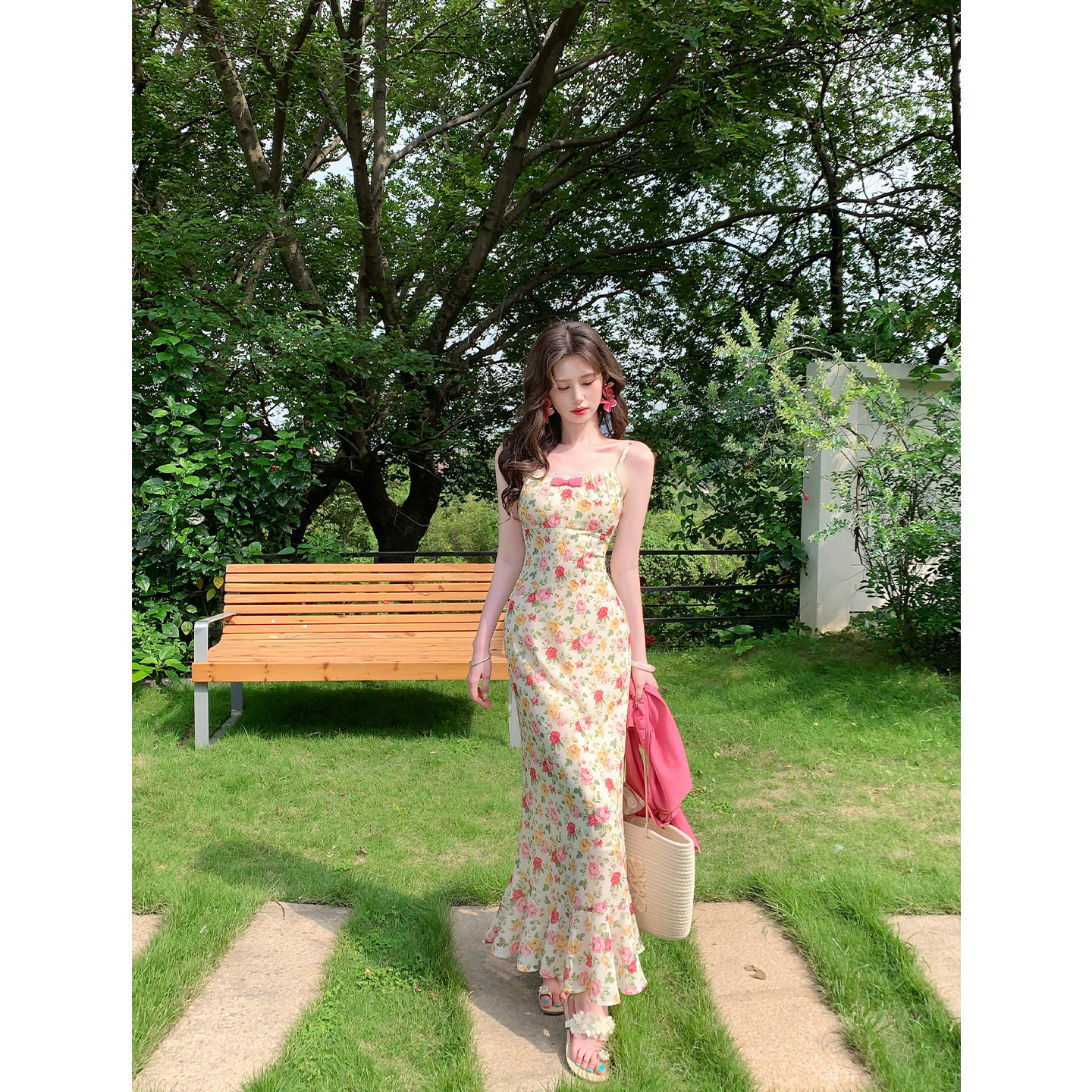 一生罗曼【桃妖】法式复古吊带连衣裙女夏蕾丝收腰显瘦碎花仙女裙