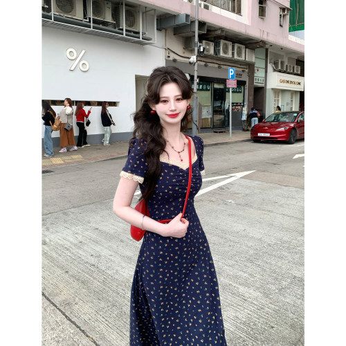 法式复古碎花连衣裙女夏季新款