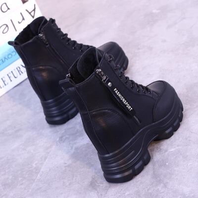 品牌鞋真皮英伦风马丁靴女厚底2024冬季新款加绒小个子内增高短靴