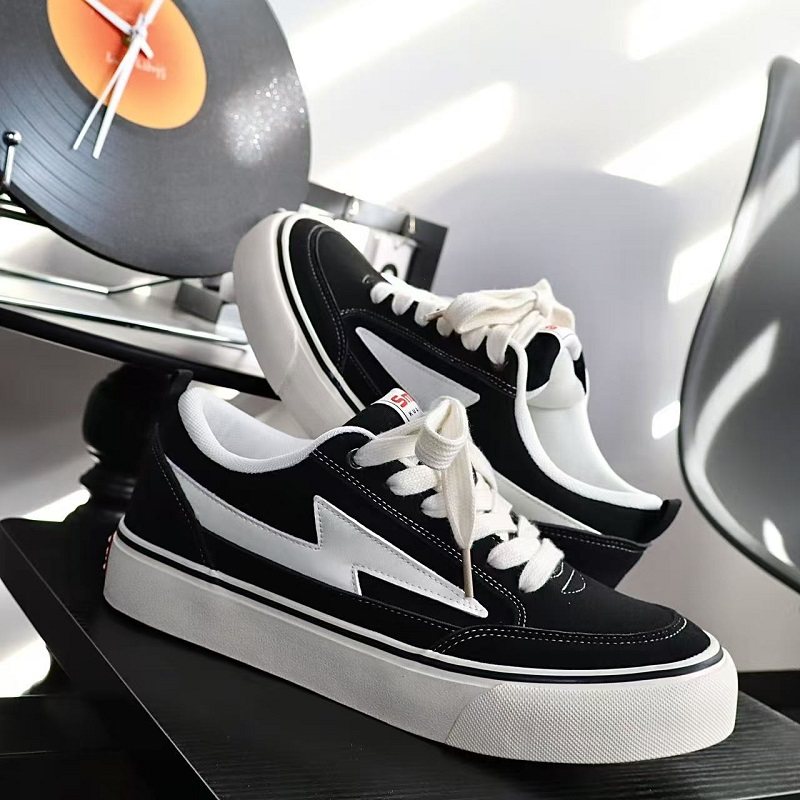 新款美式复古闪电板鞋男士2026春季低帮帆布鞋百搭休闲运动鞋子潮,流行男鞋,休闲板鞋,淘宝优惠券,粉丝福利购,淘宝优惠卷