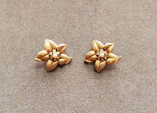 中古boucher十二月花配套耳夾 Vintage
