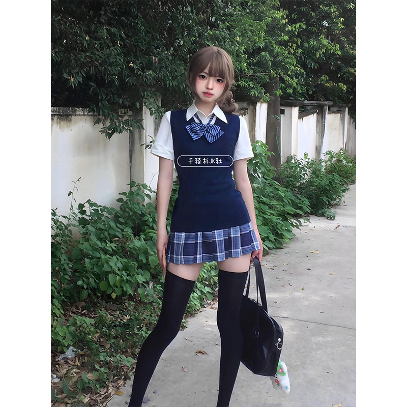 JK制服背心毛衣针织衫马甲夏季新款女日系学院风叠穿漫感格裙套装