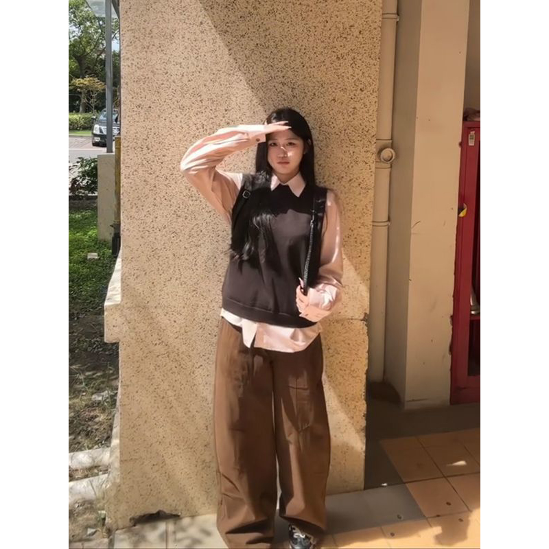 韩版时尚通勤风粉色POLO领衬衫上衣+百搭咖色无袖背心马甲一整套