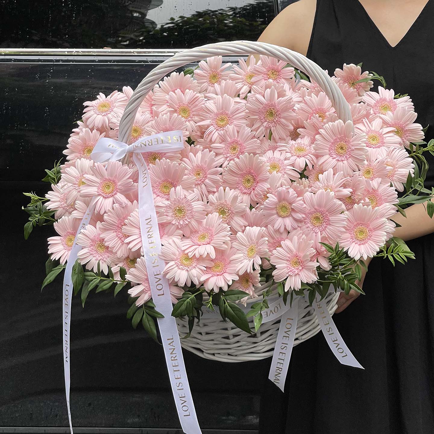华沙玉镜弗朗手提花篮花束生日鲜花速递同城配送深圳杭州上海北京