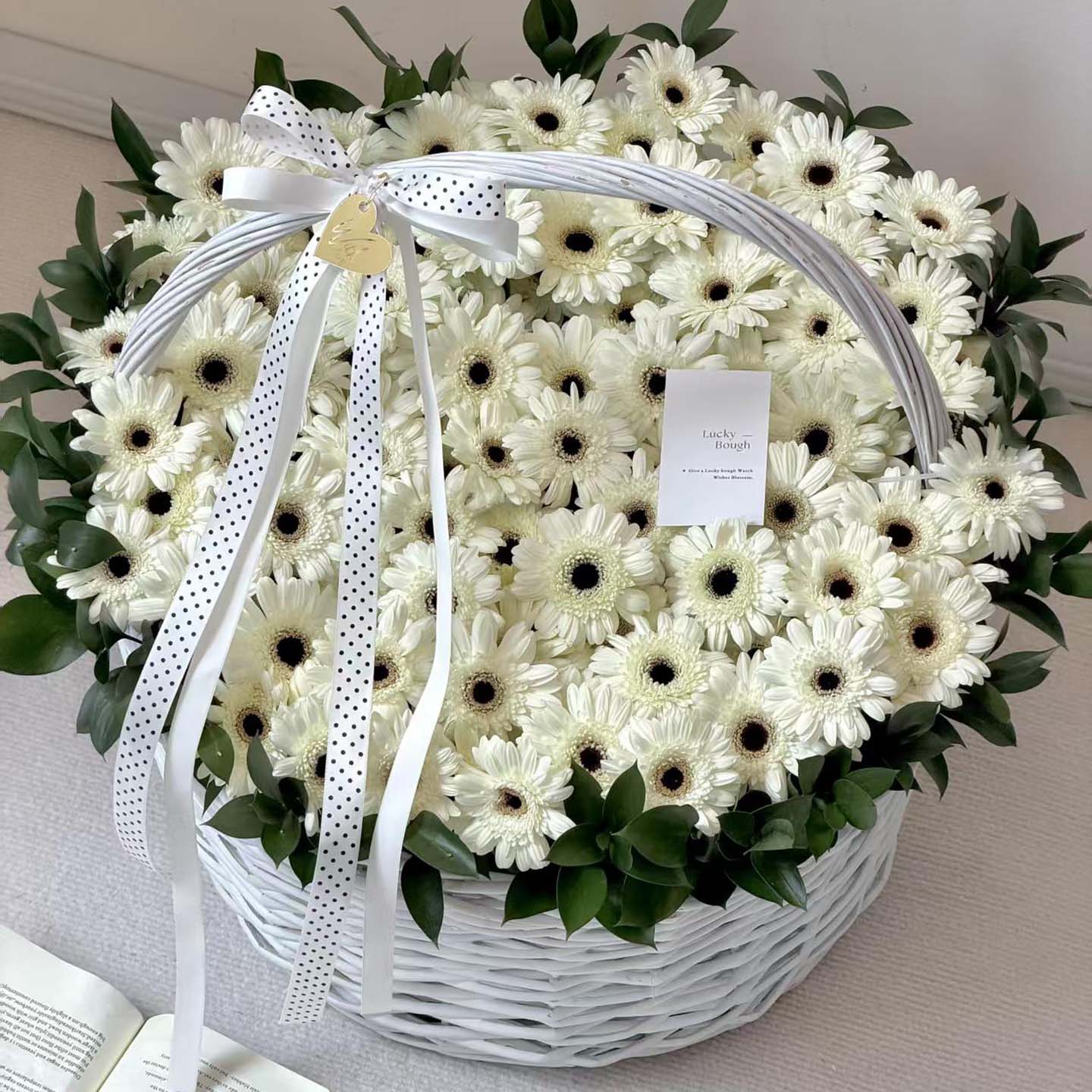 玉镜华沙弗朗手提花篮花束生日鲜花速递同城配送北京上海西安武汉