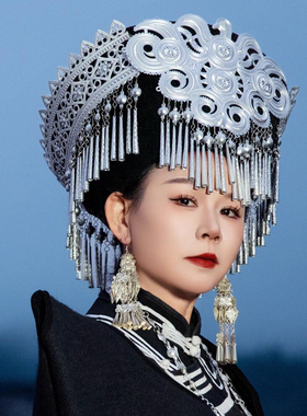 2025云南火把节演出彝族头饰帽子
