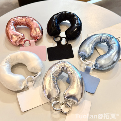 拓岚 新款高级感亮面漆皮韩国网红博主自用推荐手工布艺软绵绵C手腕带挂绳手机手提配饰防丢高颜值夹片防摔女