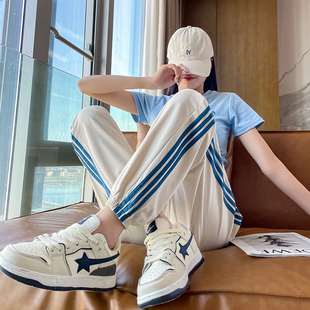 运动裤女冰丝速干夏季薄款卫裤束脚宽松跑步跳舞三道杠条纹休闲裤