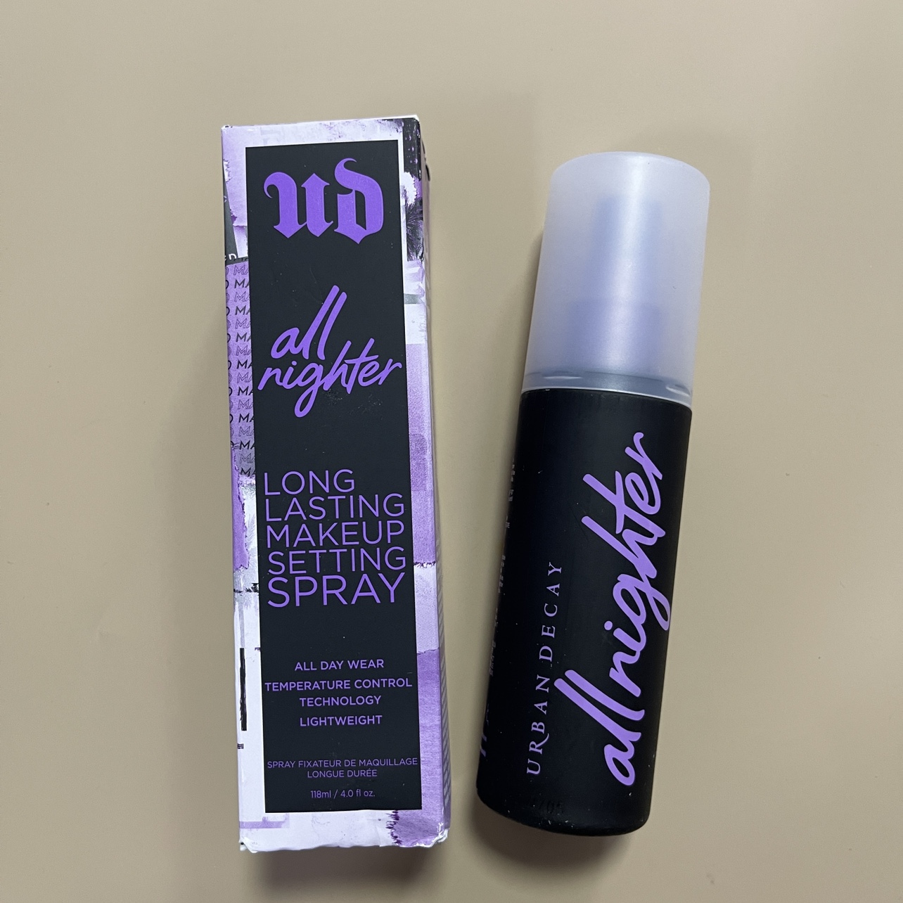 压盒特价！衰B城市UD定妆喷雾118ml哑光持久控油保湿