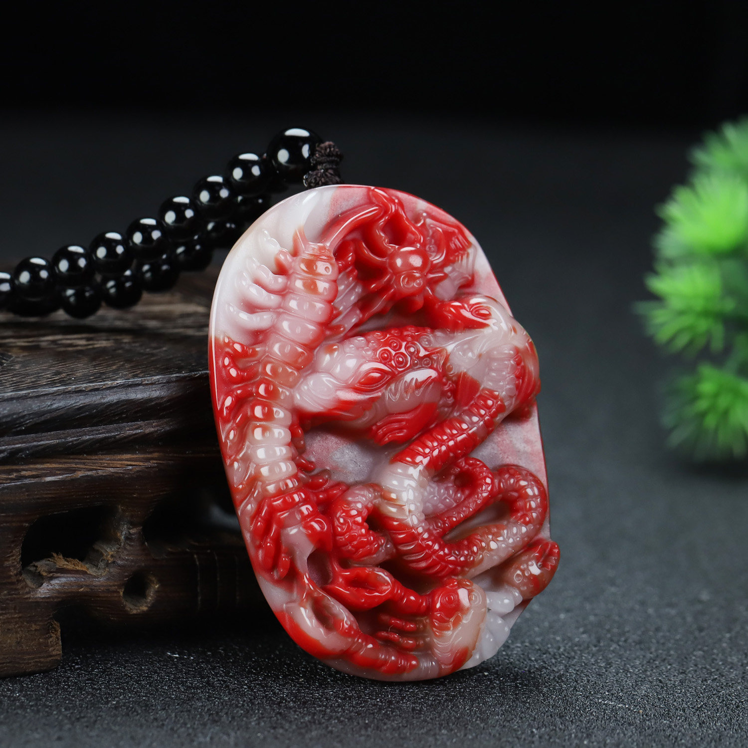 和田玉彩玉五毒手把件鸡血玉蜈蚣蜘蛛蟾蜍蝎子蛇百毒不侵把件挂件