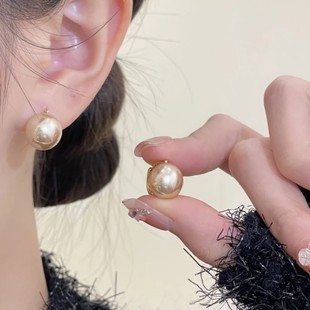 香槟色珠珠耳扣女小众轻奢气质百搭显白耳环2024新款爆款耳针耳饰