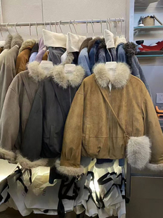 QIXI韩系设计感复古洋气气质大毛领派克服短款外套女白鸭绒羽绒服