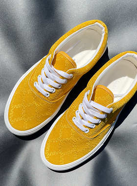潮流简约黄色印花滑板鞋帆布鞋情侣轻奢鞋子百搭休闲大码男士板鞋