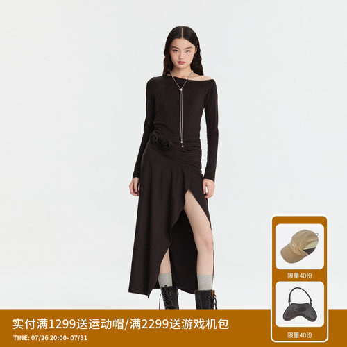REVAN芮范设计师款浪漫摩登斜肩连衣裙RM91101159