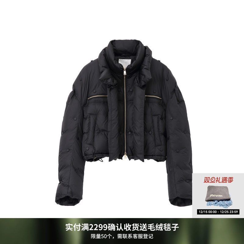 REVAN芮范设计师款酷感黑色撞钉短羽绒服RM90501554