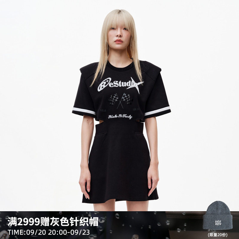 RE'VAN芮范2023夏季新品设计师款运动风垫肩黑色连衣裙RN31101082高性价比高么？