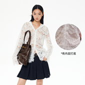 REVAN芮范法式 纯欲风蕾丝花纹连帽V领单衣RL90802180