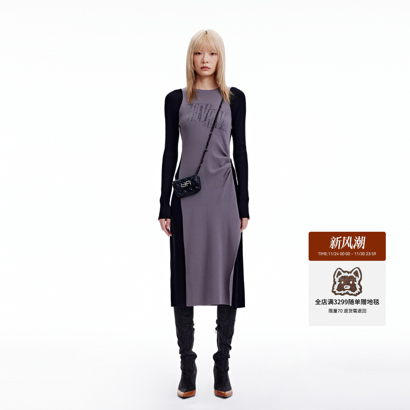 REVAN芮范2023冬季新品设计师款运动休闲风毛织连衣裙RN91103372