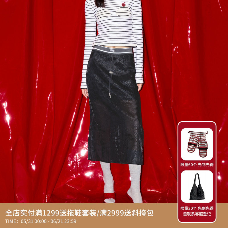 REVAN芮范樱桃系列运动风烫钻欧根纱裙RM91506317