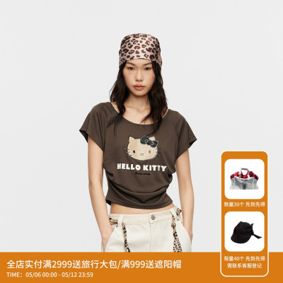 【宋妍霏同款】REVAN芮范黑皮HelloKitty可调节肩带T恤RK31001143