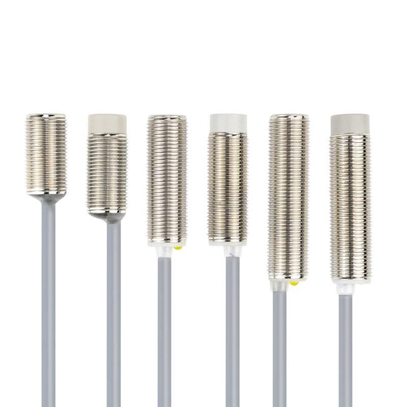 12mm接近开关传感器三线NPN常开24V金属感应开关IA2T-B1204N-O3A2