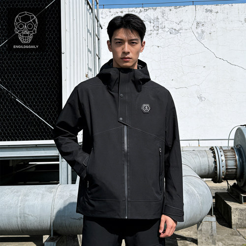 春季防晒防水带帽登山冲锋衣男